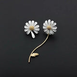 Korean Style Cute Small Daisy Flower Stud Earrings for Women Girls Sweet Statement Asymmetrical Earring Party Jewelry Gifts
